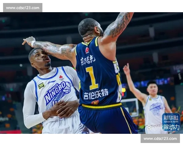 篮球赛场激烈对决最新比分实时更新与球队表现分析